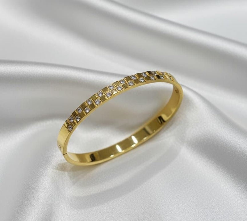 Diamond Line Classic Bangle