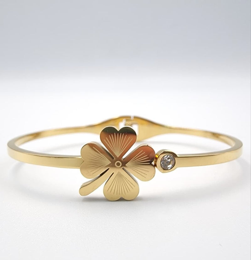 Four-Leaf Clover Charm Bangle