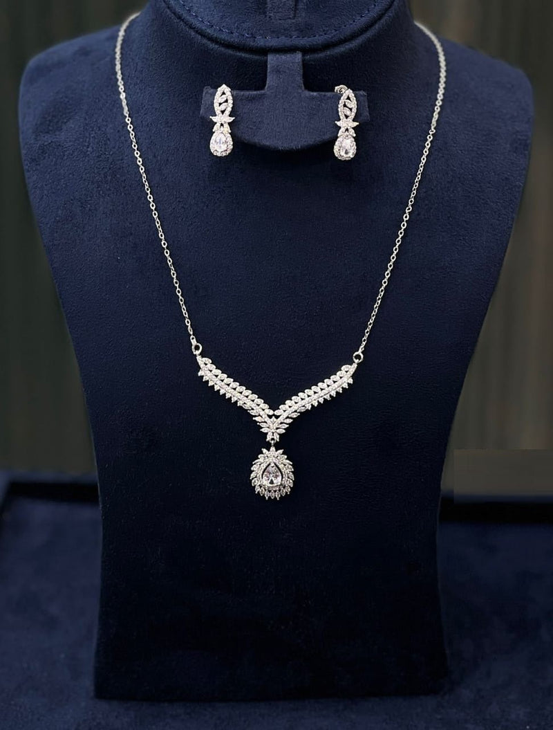 Teardrop Crystal Jewelry Set
