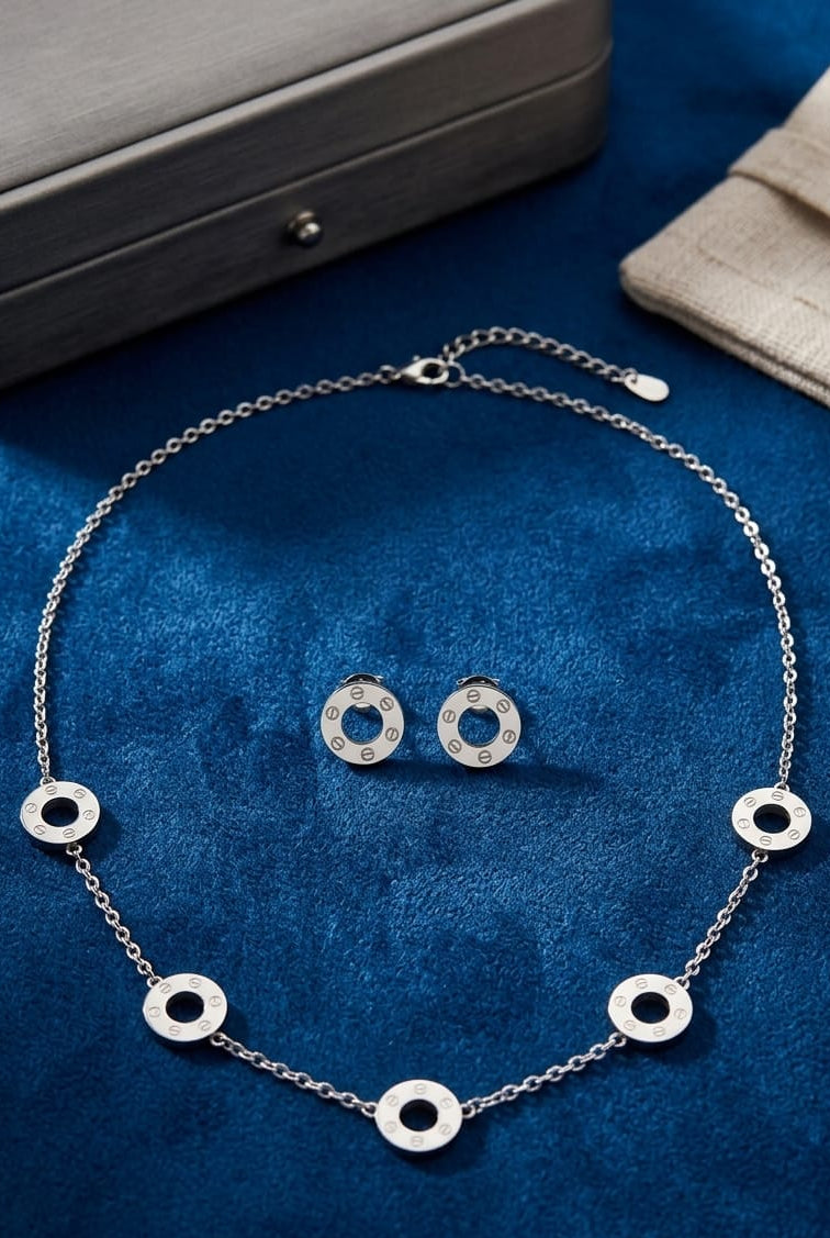 Woman Screw Motif Jewelry Set
