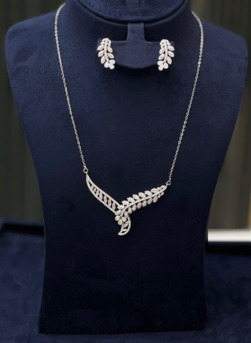 Asymmetric Leaf Jewelry Set