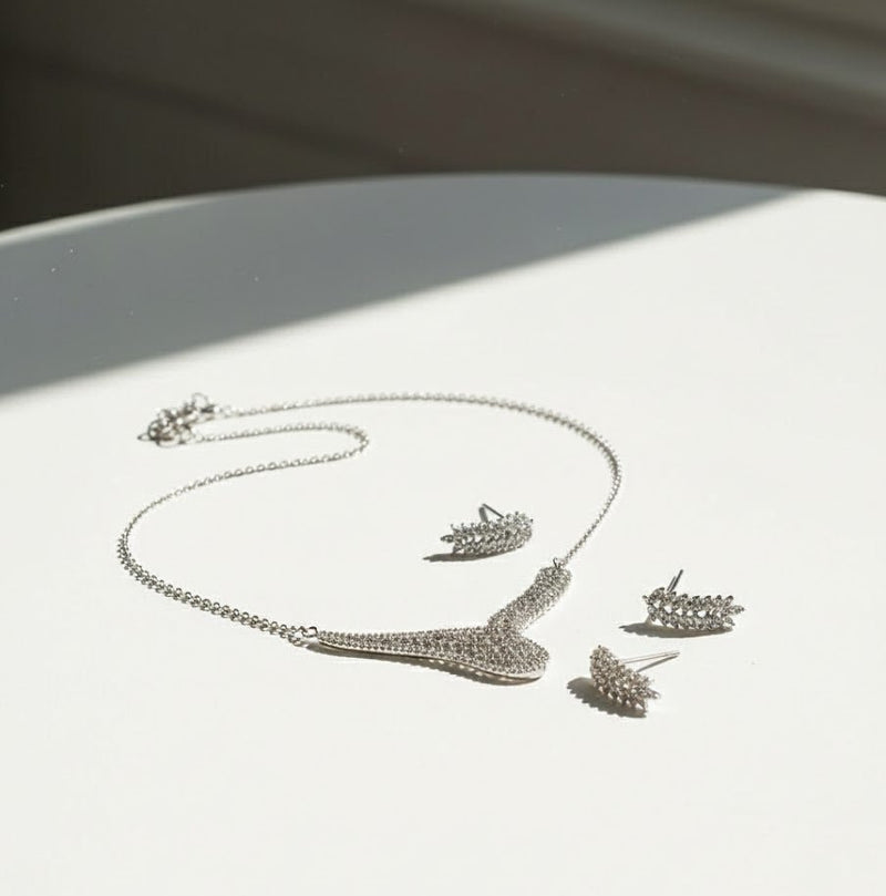 GraceLine Silver Jewelry Set