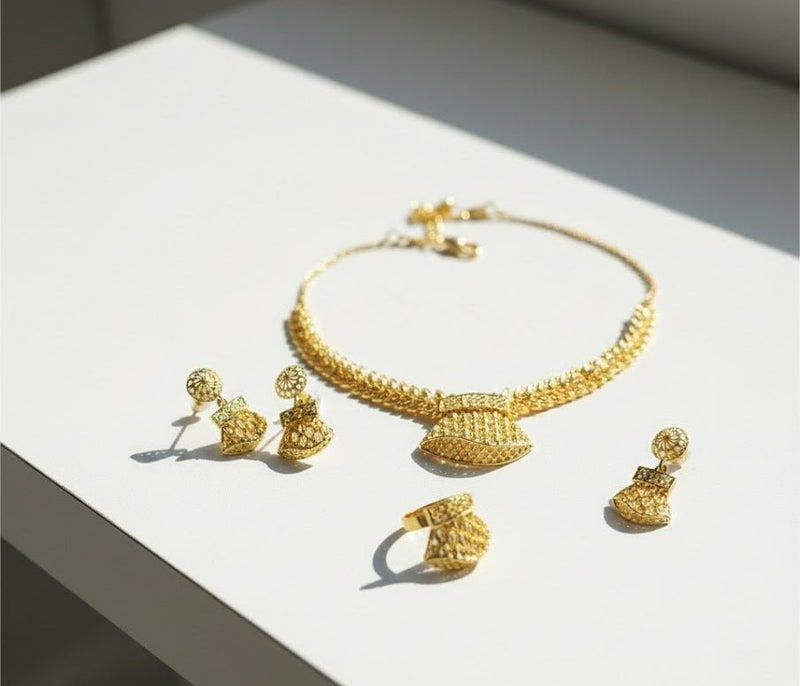 Luxe Royal Leaf Gold Jewelry Set