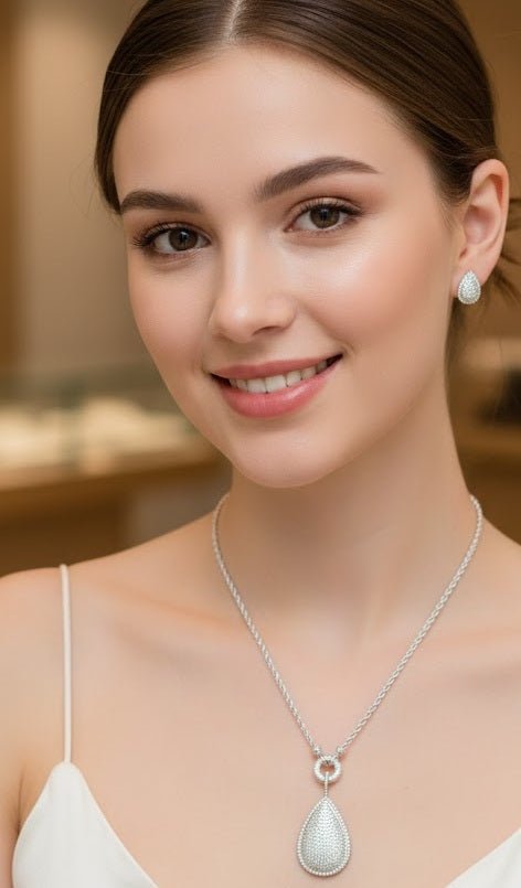 Royal Teardrop Pendant Necklace Set